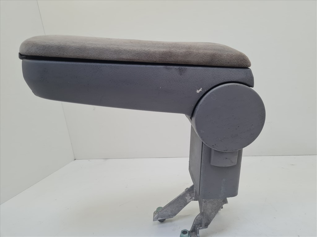 Volkswagen Golf IV könyöklő (20709) 1j0864273c 5. kép