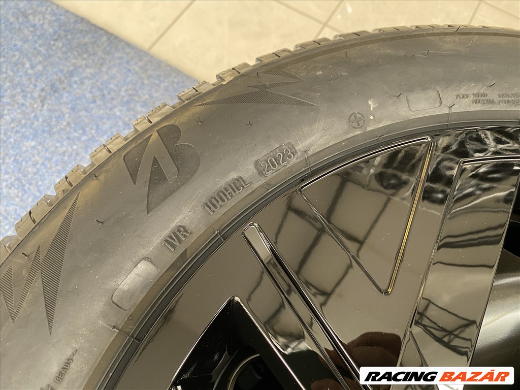 (3386) Volkswagen iD.4 iD.5, 19 gyári lemezfelni, új téli garnitúra 3. kép