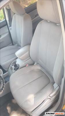 Kia Carens ülésgarnitúra 7 személyes szett