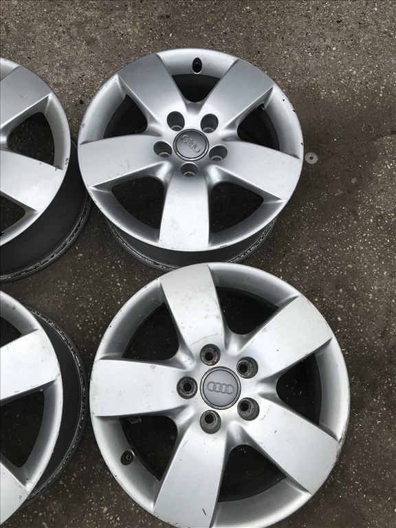 Audi A6 (C5 - 4B) felni szett 4. kép