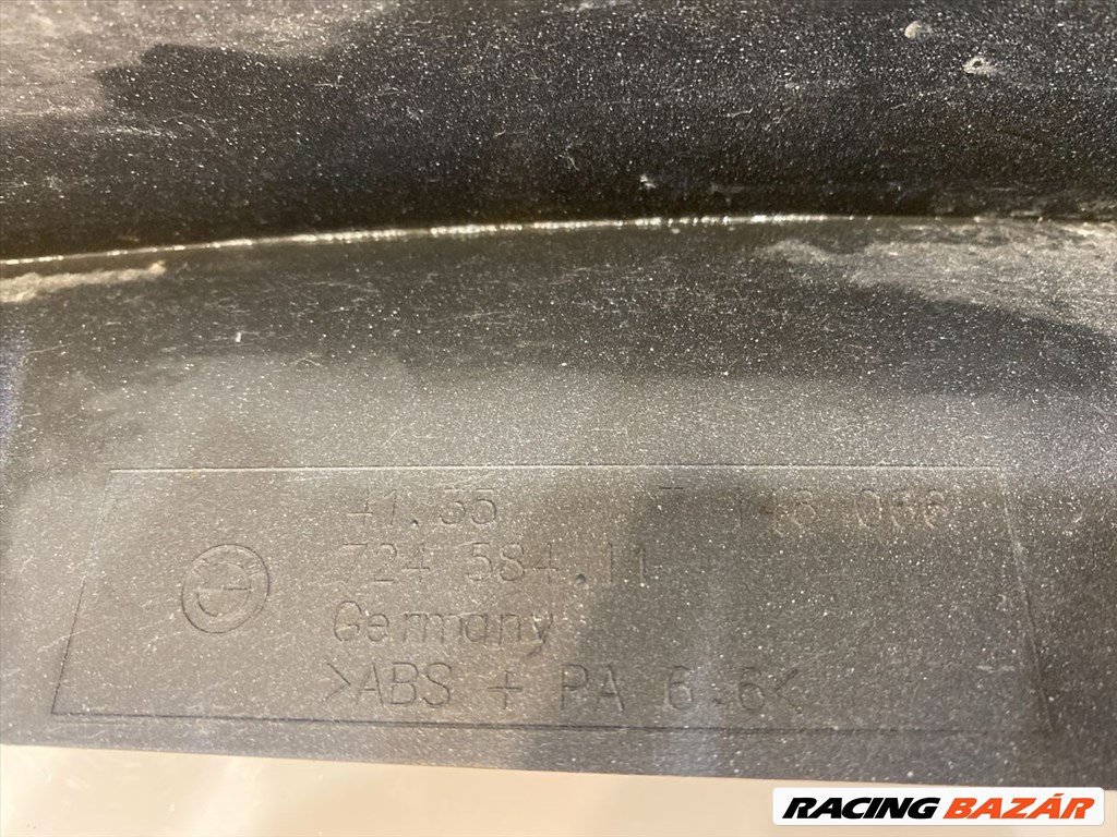 BMW E92 E93 jobb első sárvédő  4. kép