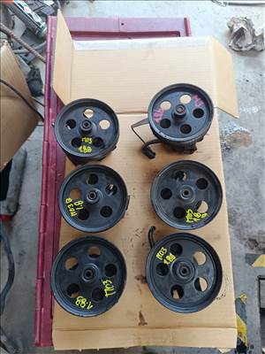 Ford Mondeo Mk3 1.8 16V Szervó szivattyú  1s703a733ab