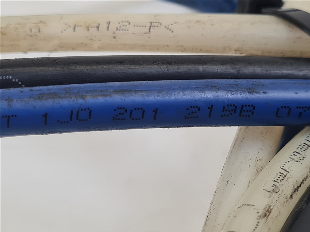 Volkswagen Golf IV 1.4 16V üzemanyag csövek (20717) 1j0201997b 1j0201219b 5. kép
