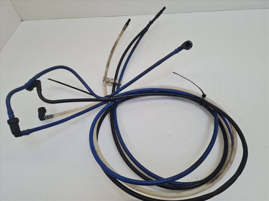 Volkswagen Golf IV 1.4 16V üzemanyag csövek (20717) 1j0201997b 1j0201219b 9. kép