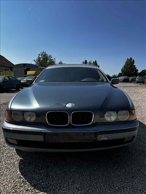 BMW 525 (E39) bontott alkatrészei