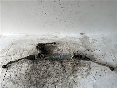 TOYOTA YARIS Kormánymű Nem szervós