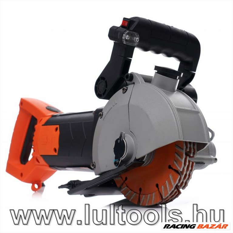 Falhoronymaró 4 tárcsás 3000W 1. kép