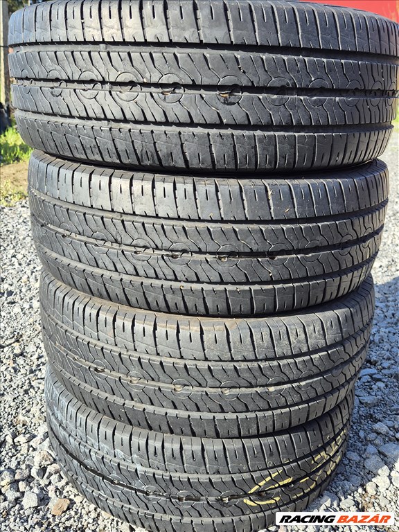 215/65 R15 C kisteherautó  gumi garnitúra eladó 1. kép