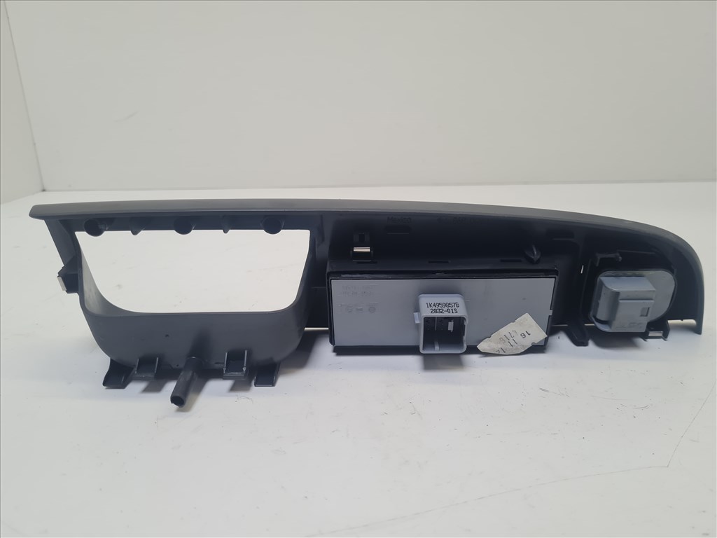 Volkswagen Golf VI bal első ajtóbehúzó tükör - és ablakemelő kapcsolóval (21064, 21065, 21066) 1k4858049c 1k4959857b 5. kép