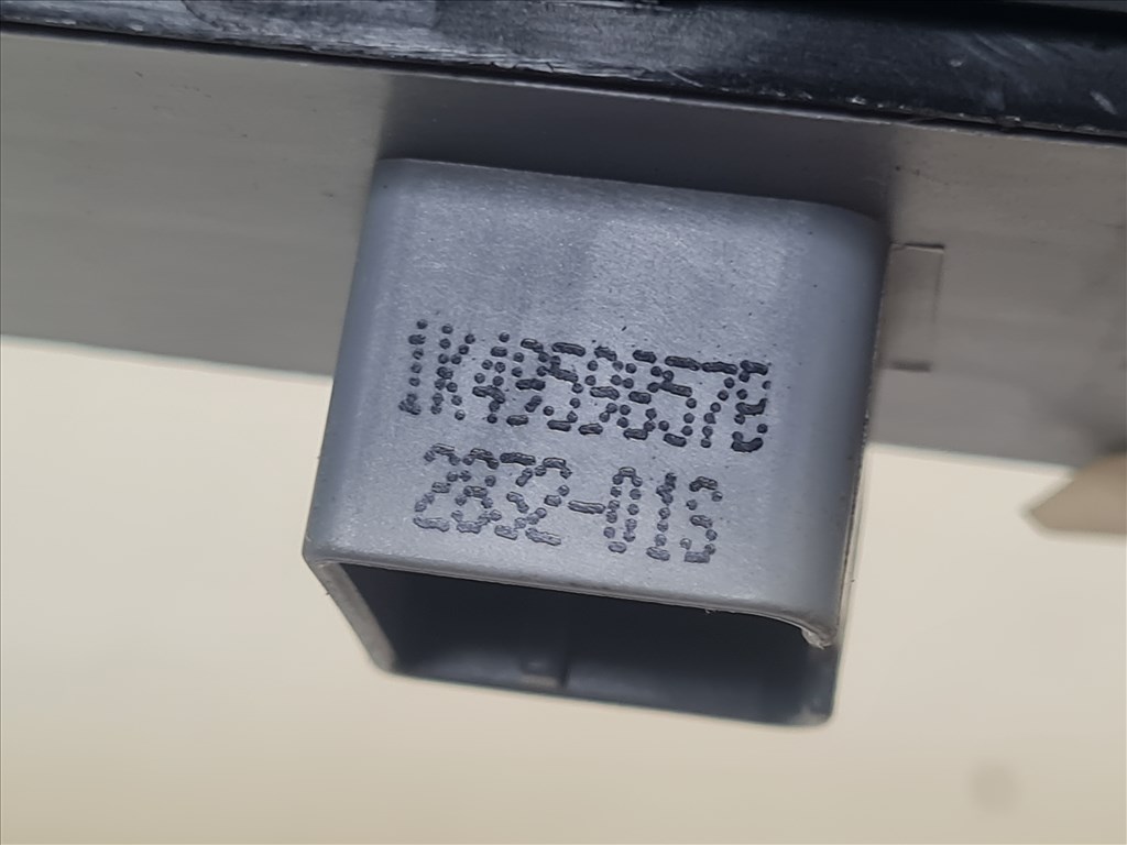 Volkswagen Golf VI bal első ajtóbehúzó tükör - és ablakemelő kapcsolóval (21064, 21065, 21066) 1k4858049c 1k4959857b 8. kép