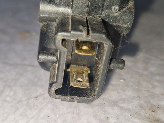 RENAULT SCÉNIC I Központizár Motor Csomagtérajtó 4. kép