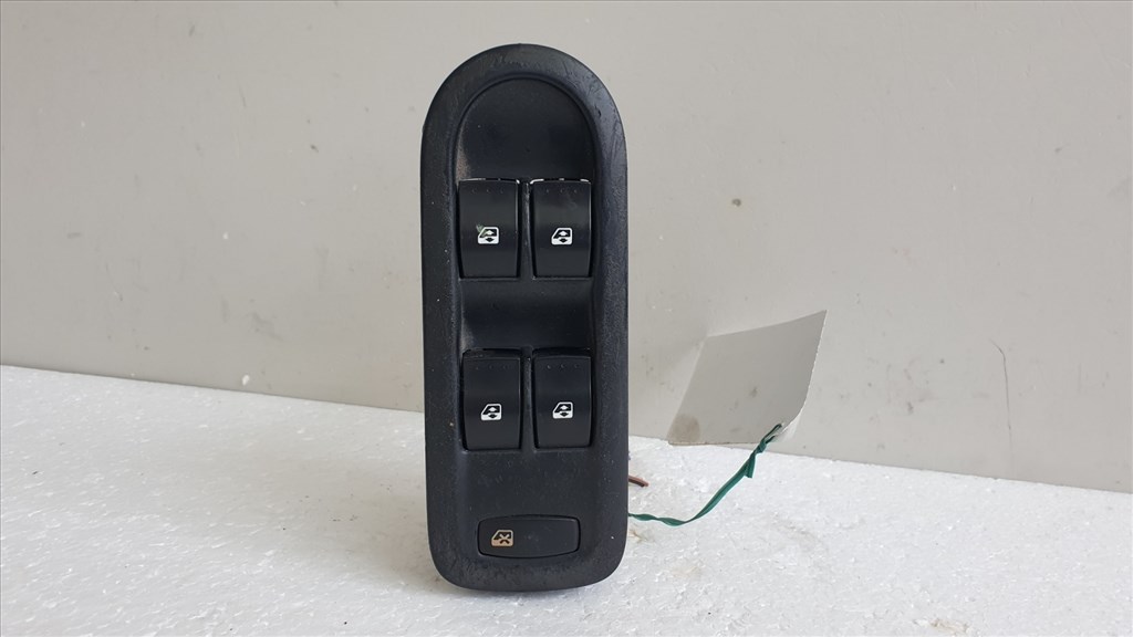 510971 Renault Scenic 2, 2006, Ablakemelő Kapcsoló, 8200160603. 2. kép