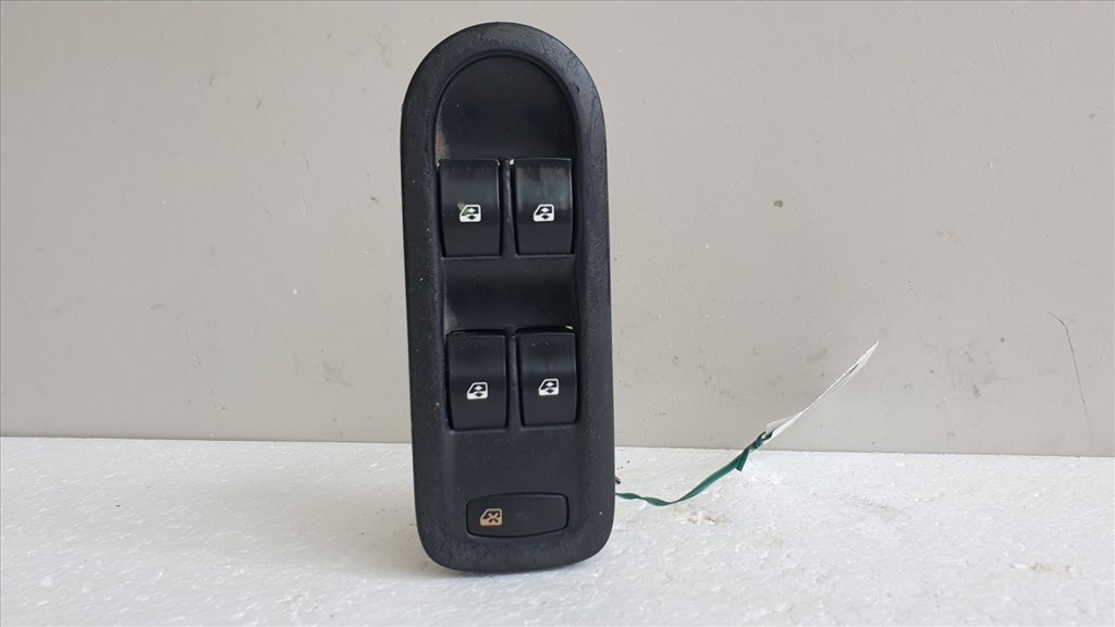 510971 Renault Scenic 2, 2006, Ablakemelő Kapcsoló, 8200160603. 5. kép