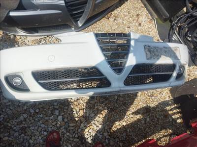 Alfa Romeo 147 első lökhárító kompletten eladó 