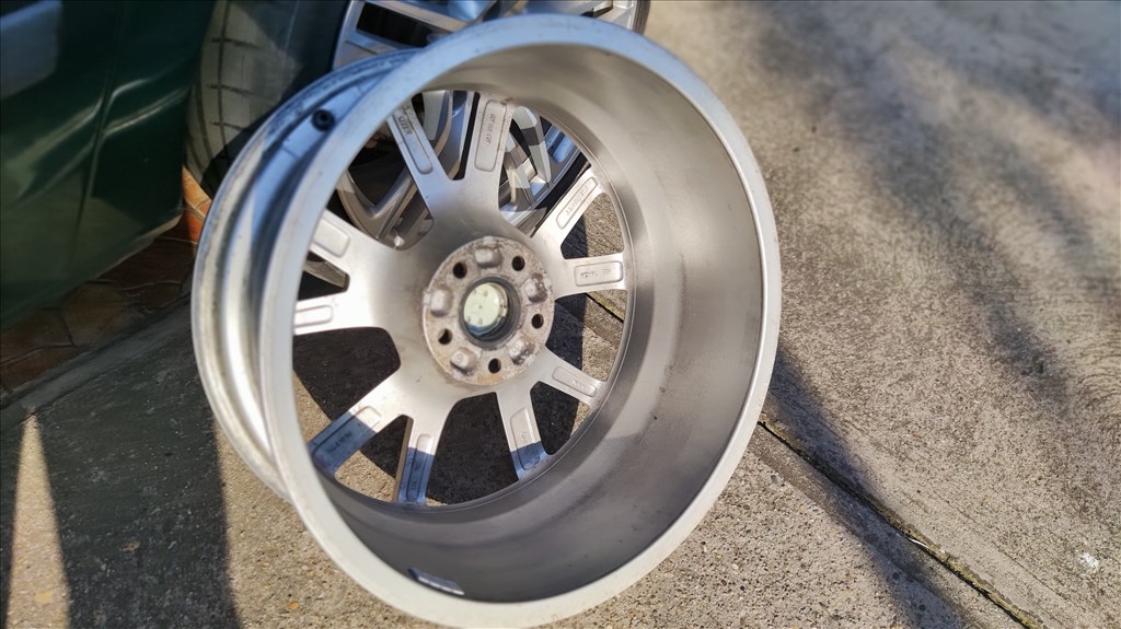 Audi gyári alufelni, 5x112, 66.6, 8x19, et26 mind 2. kép