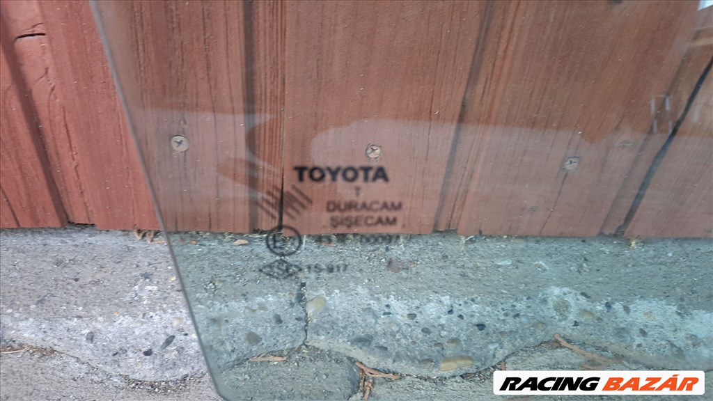 Toyota Auris (E150) jobb hátsó ajtó üveg lejáró 3. kép