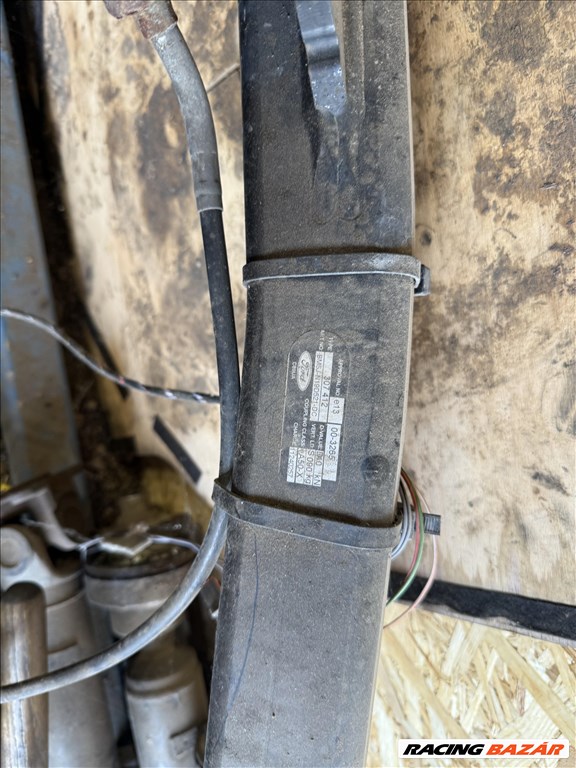 Ford Focus Mk3 Focus mk3 kombi elektromos vonóhorog  2. kép