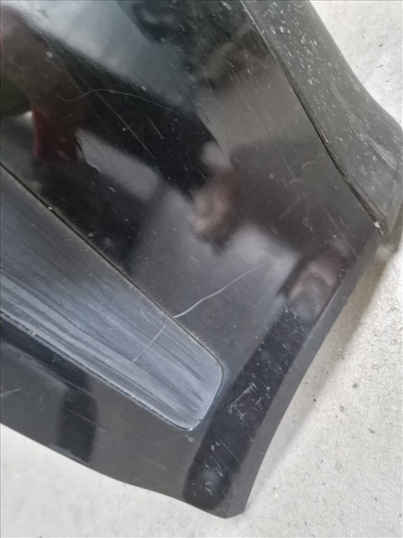 Volkswagen Golf IV első lökhárító LC9Z színkóddal (19145) 3. kép