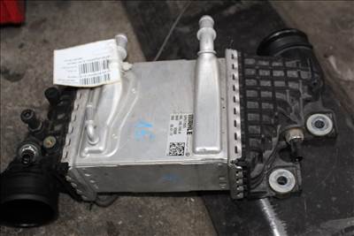 Volkswagen Transporter T6 2009 intercooler hűtő  (16) 04l145749h