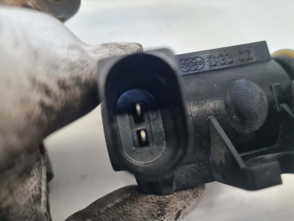 Volkswagen Golf VII 1.6 CR turbónyomás szabályzó szelep (21437) 1k0906627b 5. kép