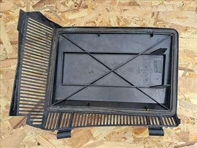 BMW 5 E39 (1999-2005) Jobb Pollenszűrőház Fedél 