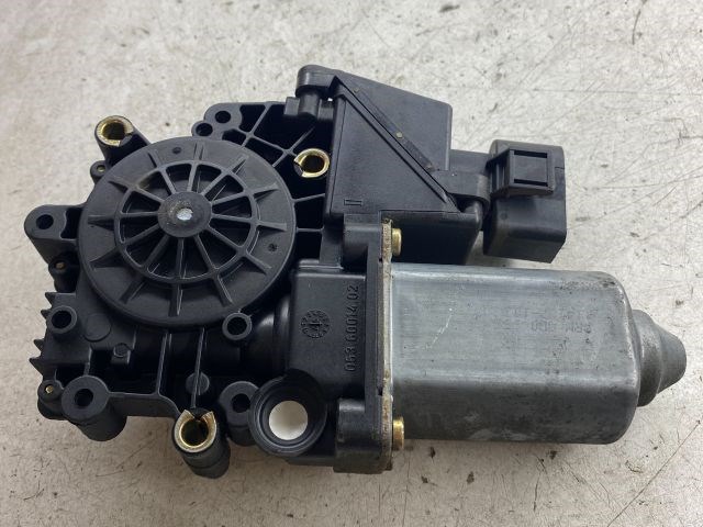 AUDI A4 B5 Bal hátsó Ablakemelő Motor 1. kép