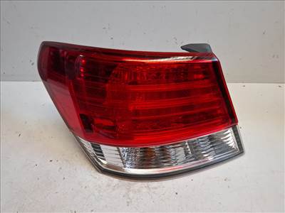 Subaru Legacy 4 ajtós bal hátsó külső lámpa