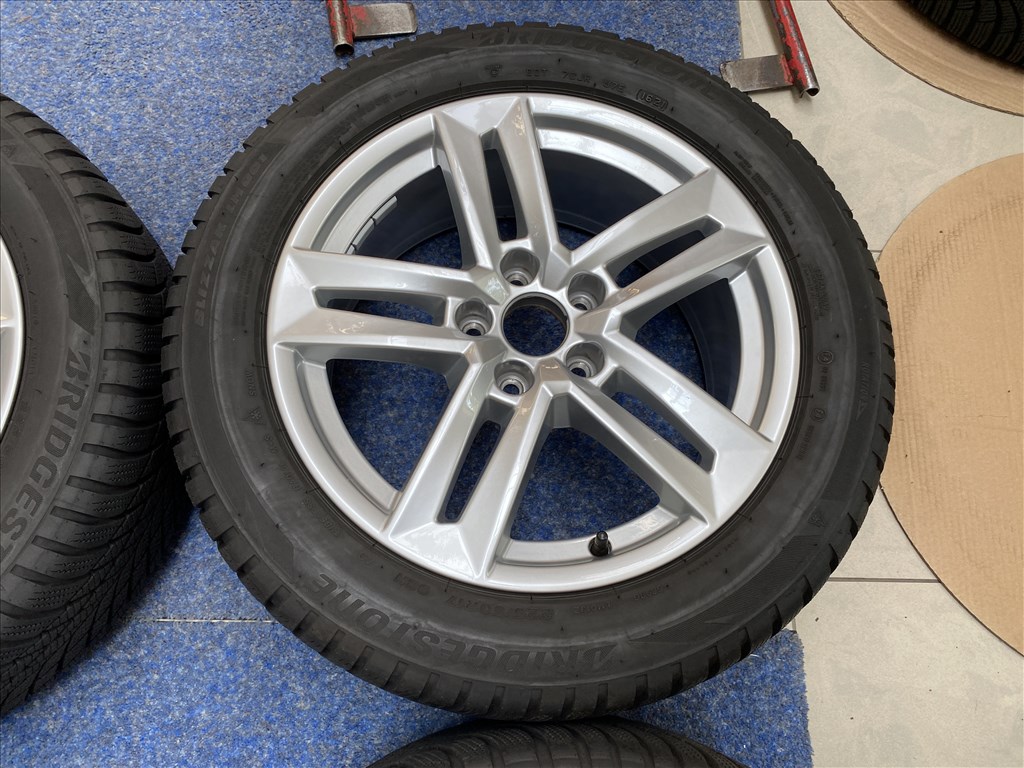 (2767)   Audi 17 gyári felni, alufelni 5x112, 225/50 téli gumi, A4 6. kép