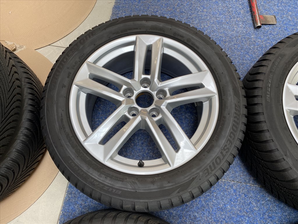 (2767)   Audi 17 gyári felni, alufelni 5x112, 225/50 téli gumi, A4 7. kép