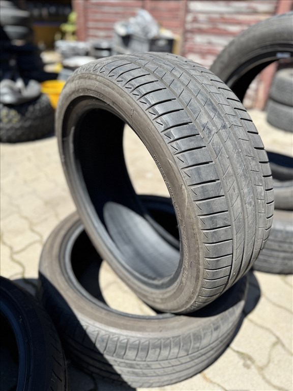 215/45 R17 Bridgestone Turanza T005 87W l 6,5mm l 2db | DOT0719 2. kép