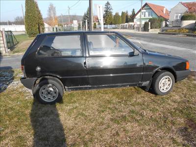 Fiat UNO (146) 75 i.e. 1.5 generátor