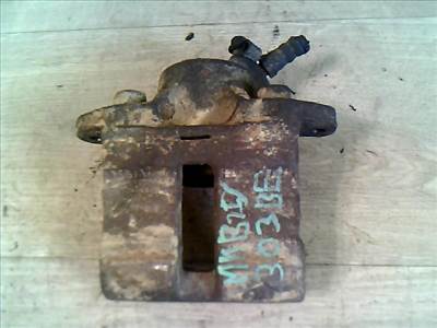 FORD FOCUS 98-04 Bal első féknyereg munkahengerrel