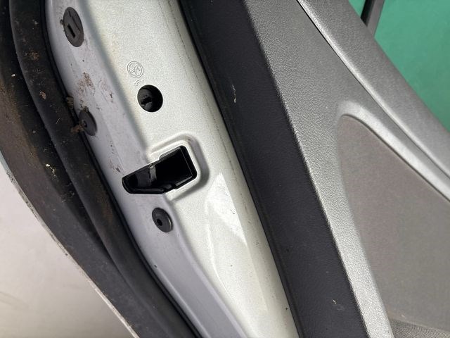 VW GOLF PLUS Bal hátsó Ajtó (Részeivel) 6. kép