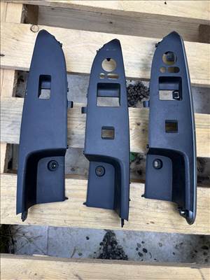 Mazda 2 (DE) ajtóbehúzó 