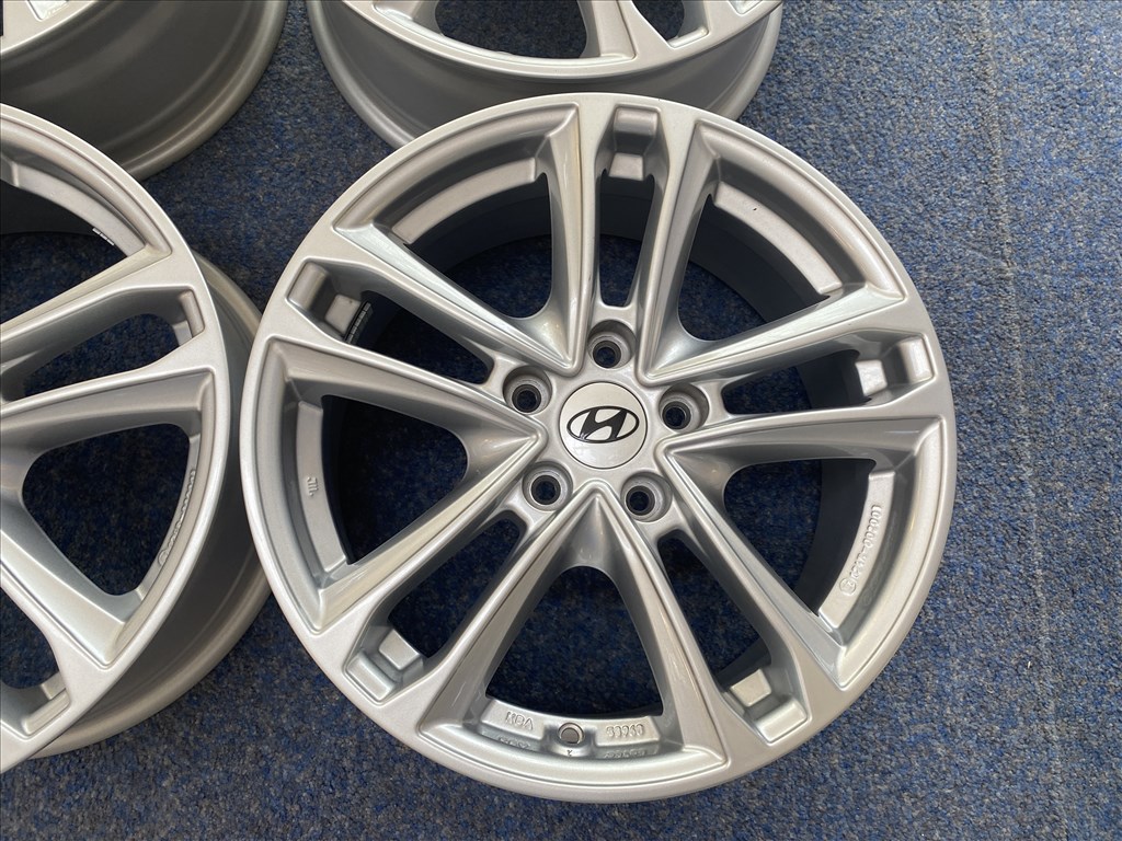 (3654) Hyundai 17 alufelni felni, 5x114,3, Tucson i30 i40 4. kép