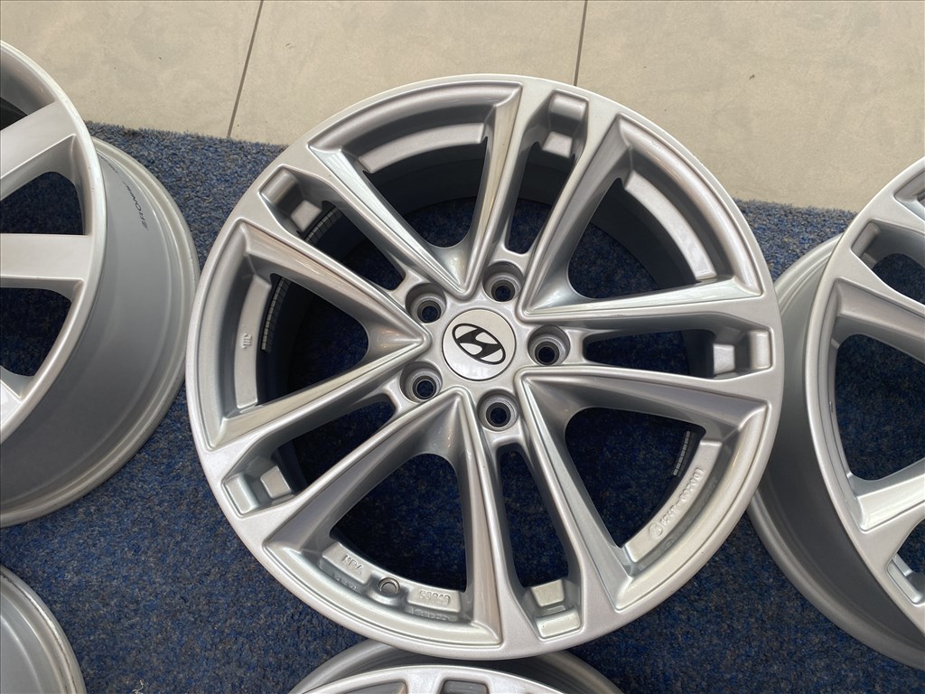 (3654) Hyundai 17 alufelni felni, 5x114,3, Tucson i30 i40 7. kép