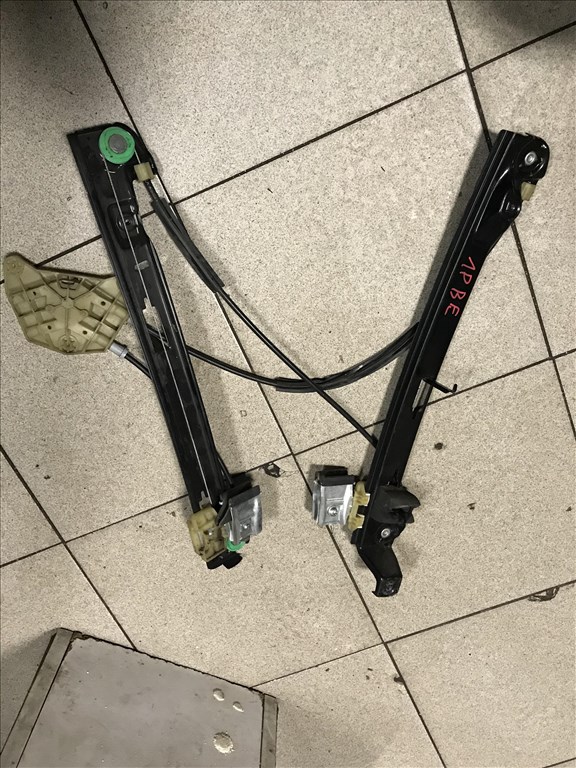 Seat León II 1P -* B.E. ablakemelő szerkezet 1. kép