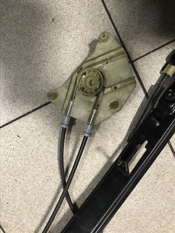 Seat León II 1P -* B.E. ablakemelő szerkezet 2. kép