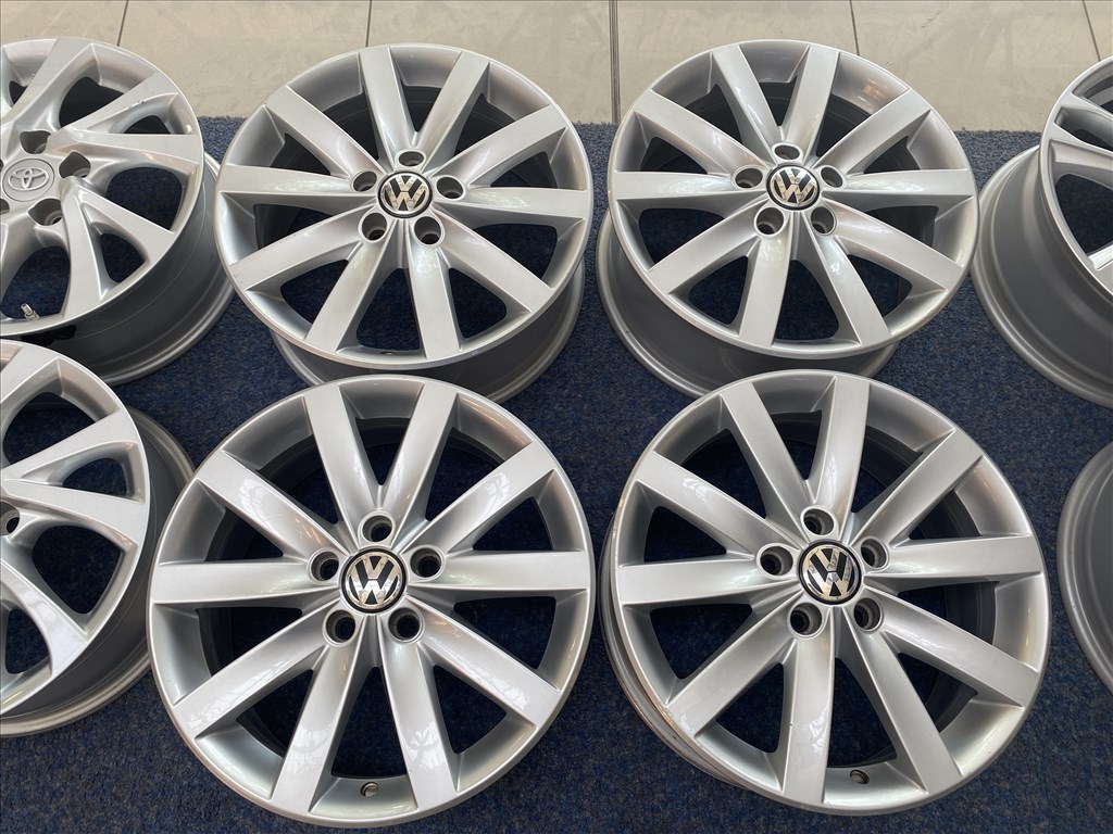 (3655) Volkswagen 17 gyári alufelni felni, 5x112, Golf Caddy Touran 3. kép