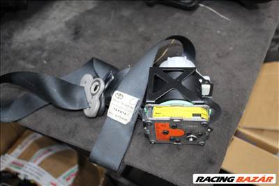 Toyota Yaris II 2006-2011 jobb első biztonsági öv   732100d190