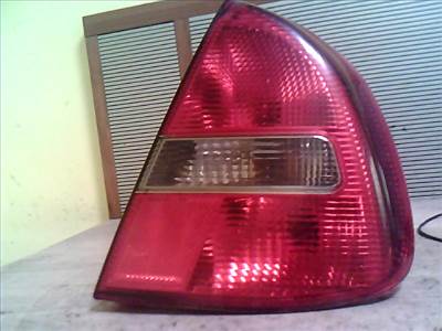 MITSUBISHI CARISMA 99.08- Jobb külső hátsó lámpa