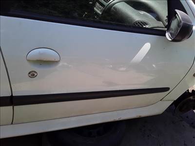 Peugeot 206 Jobb Első Ajtó Fehér