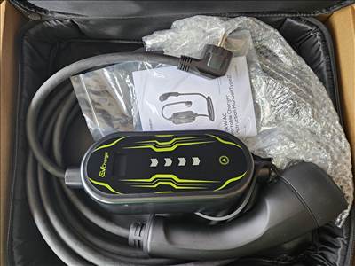 Eladó új 4,5m EVSE Wi-Fi Type 2 1 fázis (3.6KW) 6-16A elektromos járműhöz +táska