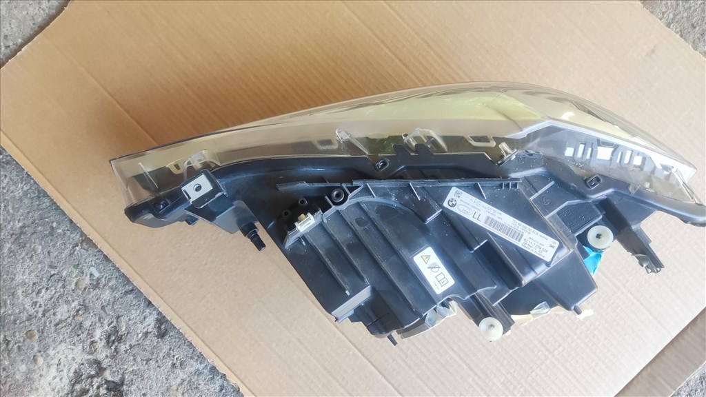 BMW 3-as sorozat F30 F30 kanyarkövető xenon fényszóró  2. kép