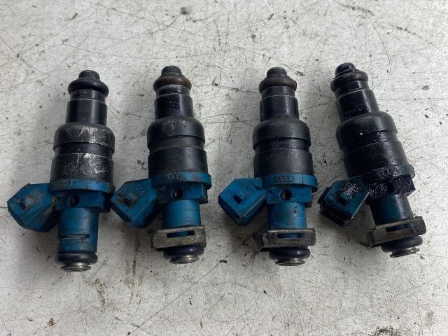 AUDI A4 B5 Porlasztó Sor / Híd 2. kép