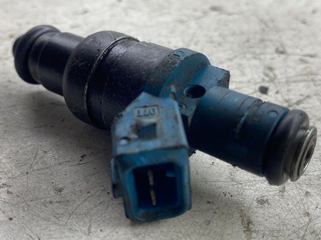 AUDI A4 B5 Porlasztó Sor / Híd 3. kép