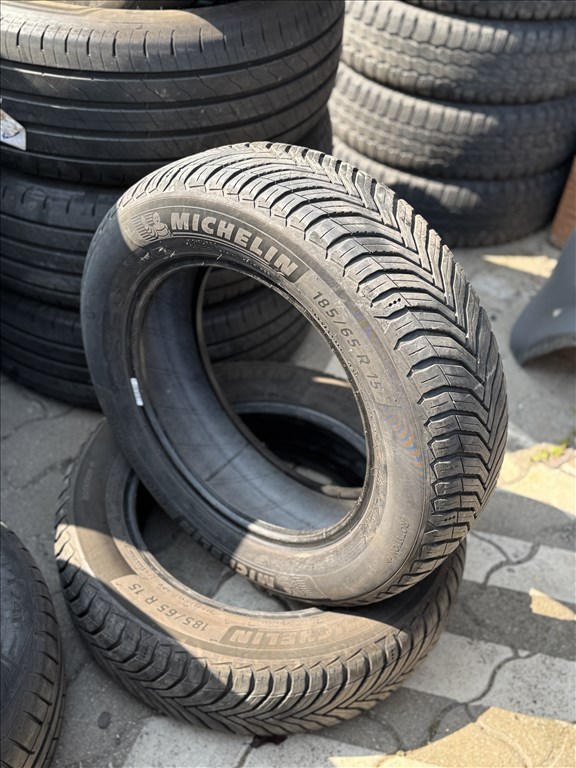185/65 R15 Michelin Cross Climate 2 92V l DOT1822 l 5,5mm l 2db 2. kép