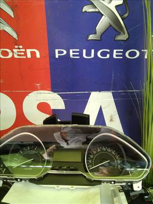 Peugeot 208 I Óracsoport  9813848780