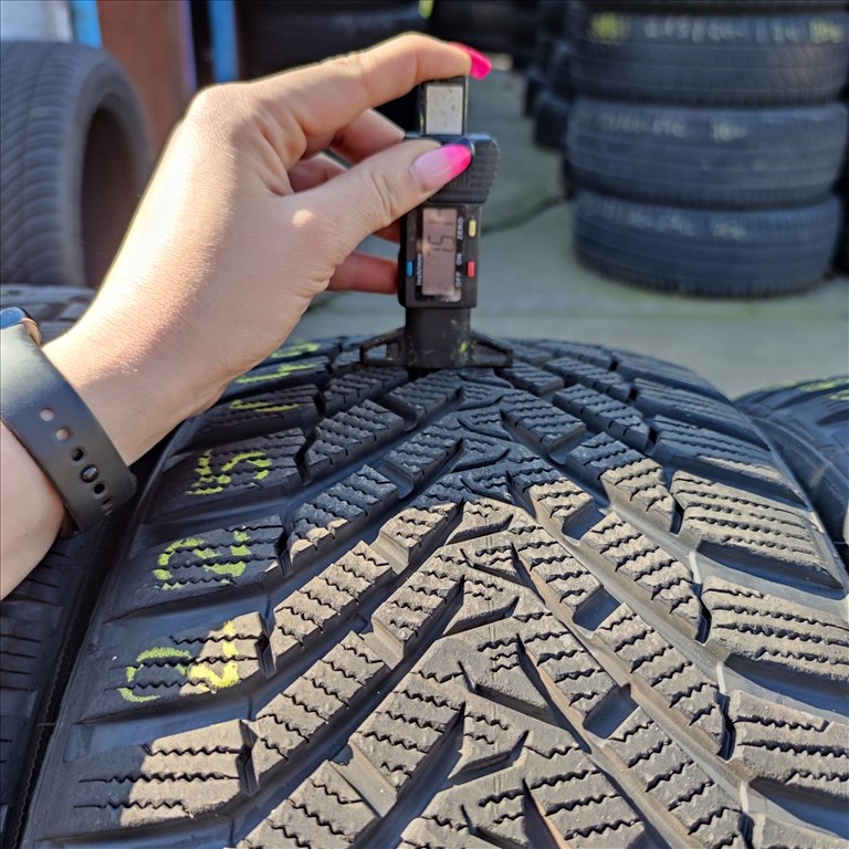 225/40 R18 Medalion téli gumi 99500ft a 4db/7/ 1. kép