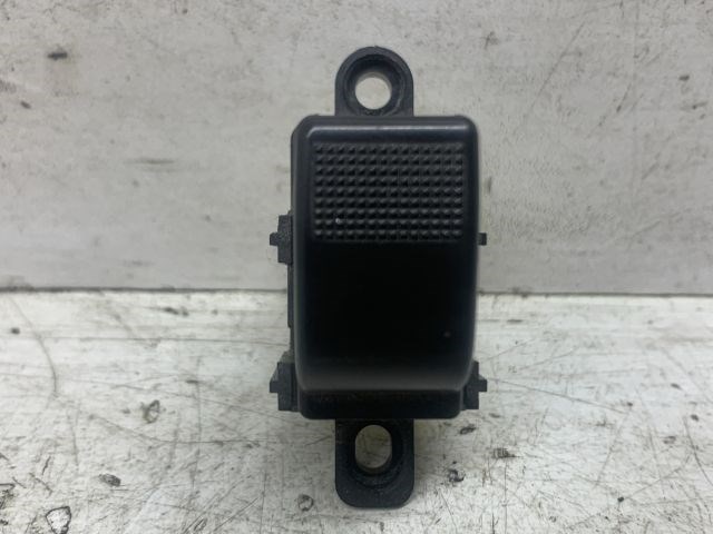 MAZDA PREMACY Jobb első Ablakemelő Kapcsoló 1. kép